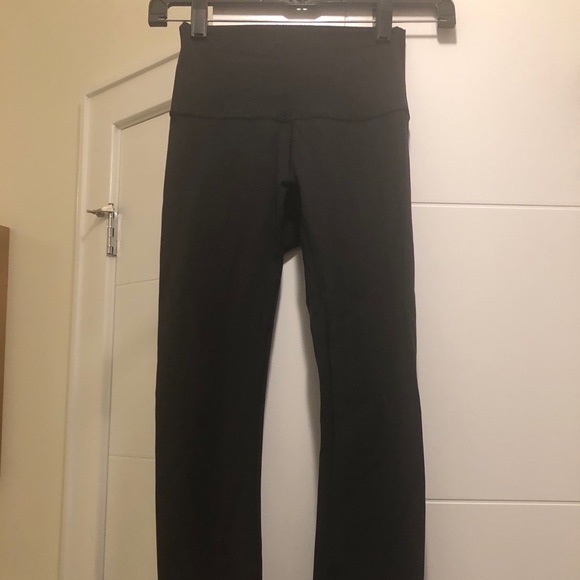 Lululemon Wunder Train High Rise Crop 21” - Picture 6 of 10